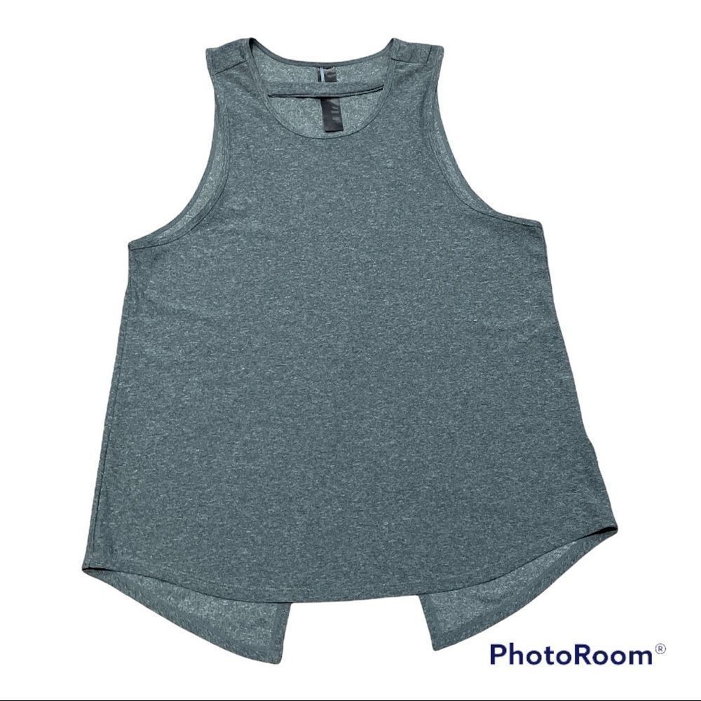 Mondetta women tank top size Medium